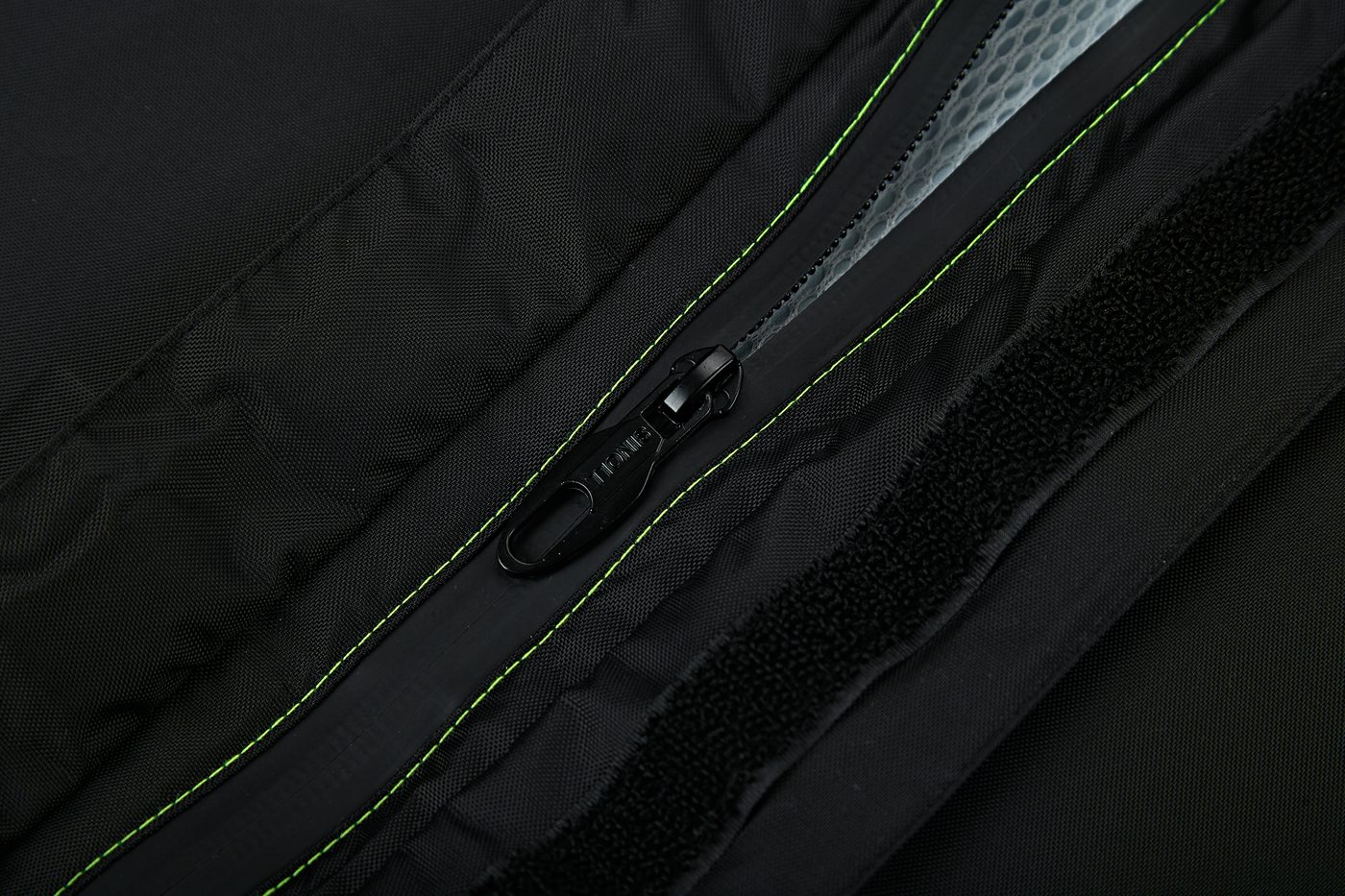 Two-way SINOLL-branded 5# nylon waterproof main zipper with reflective piping